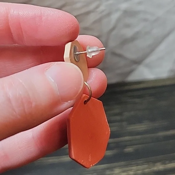 Orange Geometric Pierced Earrings - Picture 2 of 2